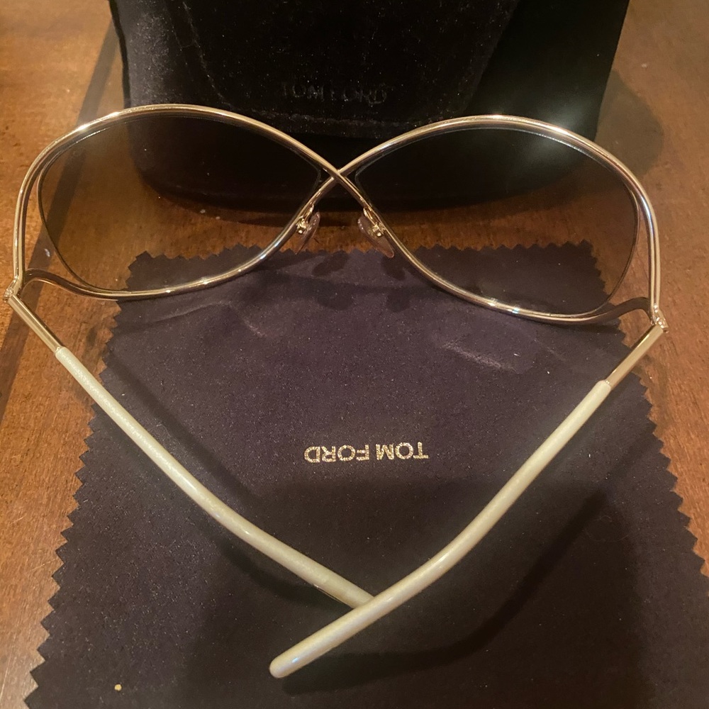 Sunglasses - Picture 3 of 3